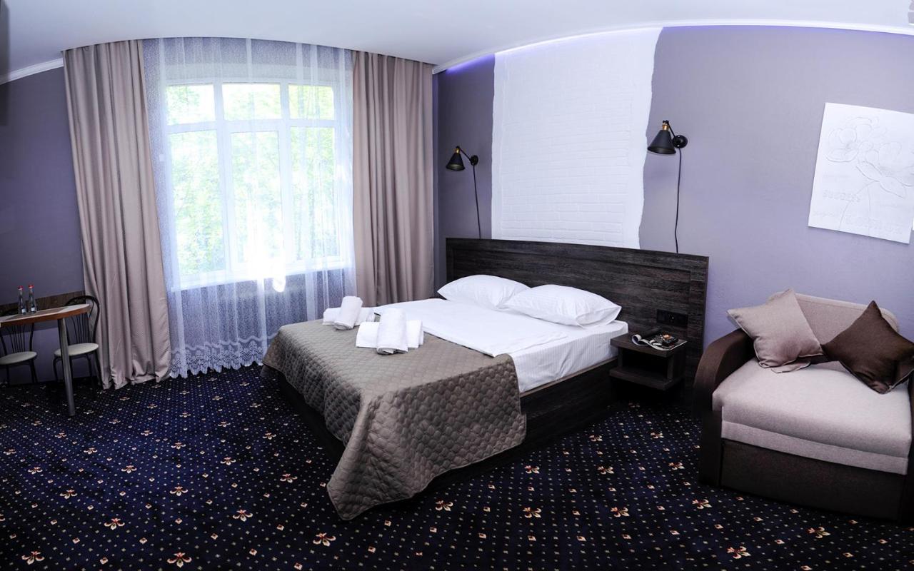 Aparthotel Luxury.Ap Iwano-Frankiwsk Exterior foto